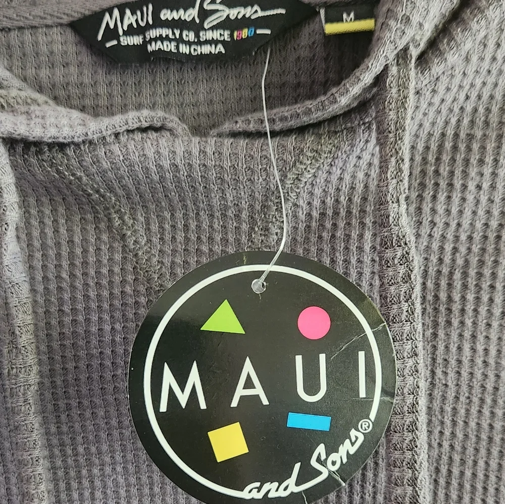 🆕️ MAUI AND SONS MEDIUM GRAY HOODIE SWEATER NWT